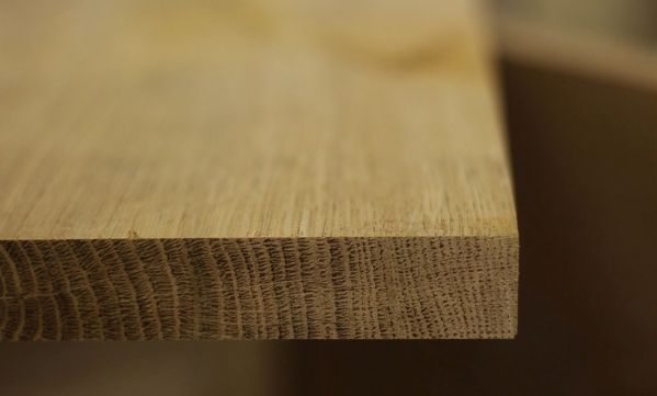 gỗ dầu làm sofa